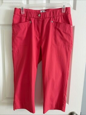 Daily Sports Lyric V2 Coral Capris for Golf / Athleisure - size 8
